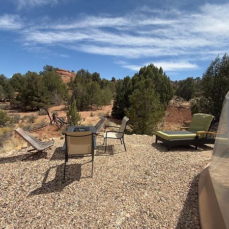 Bryce Glamp And Camp Hotel แคนนอนวิลล์ ภายนอก รูปภาพ